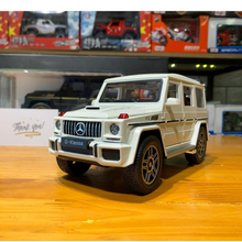 Diecast Mercedes Benz AMG-G63 1:24 Scale