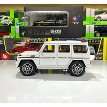 Diecast Mercedes Benz AMG-G63 1:24 Scale